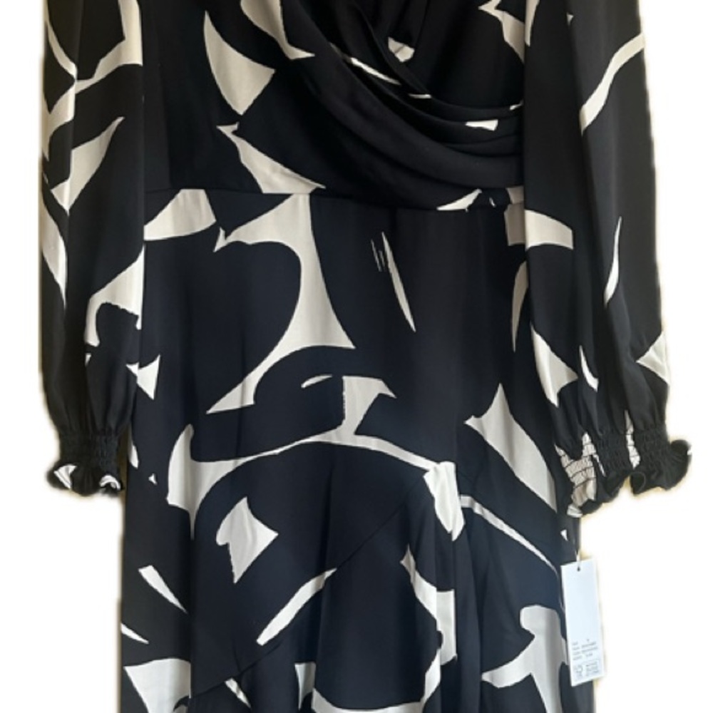 DKNY Black and Cream Long Sleeve Dress - Picture 2 of 6
